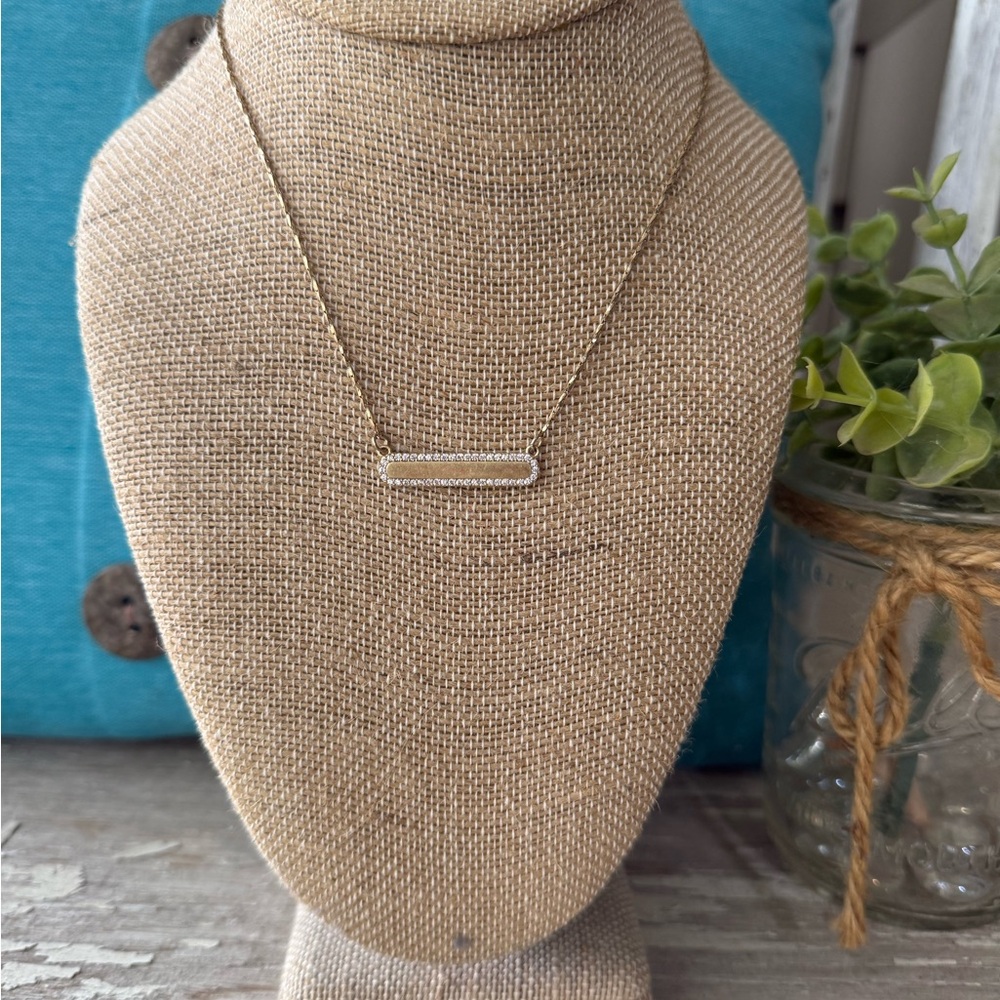 Elegant Gold Bar Necklace